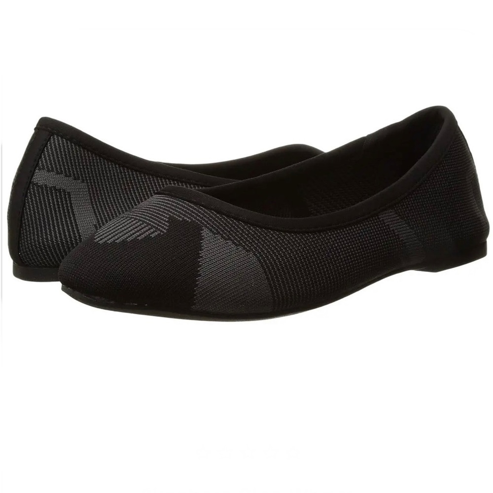 LIKE NEW SKECHERS CLEO WHAM BLACK/CHARCOAL